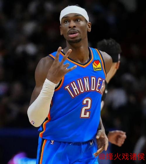 亚历山大狂砍54分雷霆13连胜 火箭1分绝杀骑士 亚历山大狂砍54分雷霆13连胜 火箭1分绝杀骑士