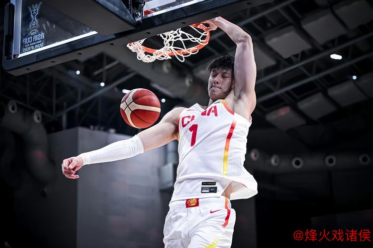 亚预赛-中国男篮101-53狂胜关岛 曾凡博贡献14分8篮板 亚预赛-中国男篮101-53狂胜关岛 曾凡博贡献14分8篮板