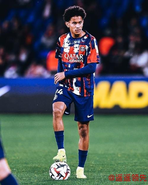 法甲-K77双响马尤卢传射 巴黎5-0雷恩距榜首1分